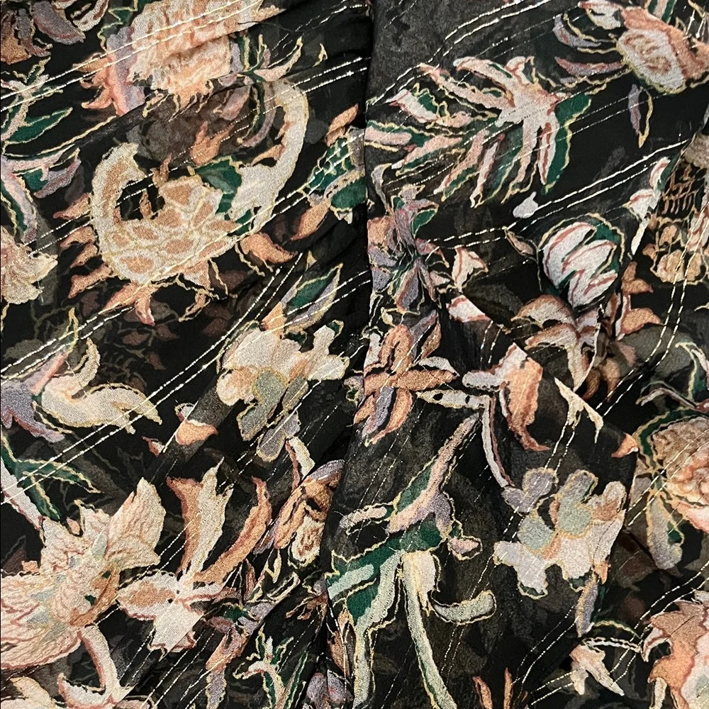 Veronica Beard Luxury Brand Black Floral Ruched Silk Skirt with Gold Accents - Picture 5 of 9